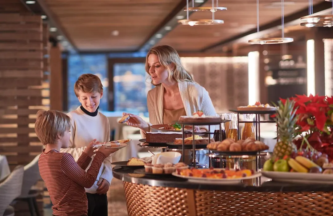 Le Massif Hotel & Lodge Courmayeur - The Leading Hotels Of The World-1